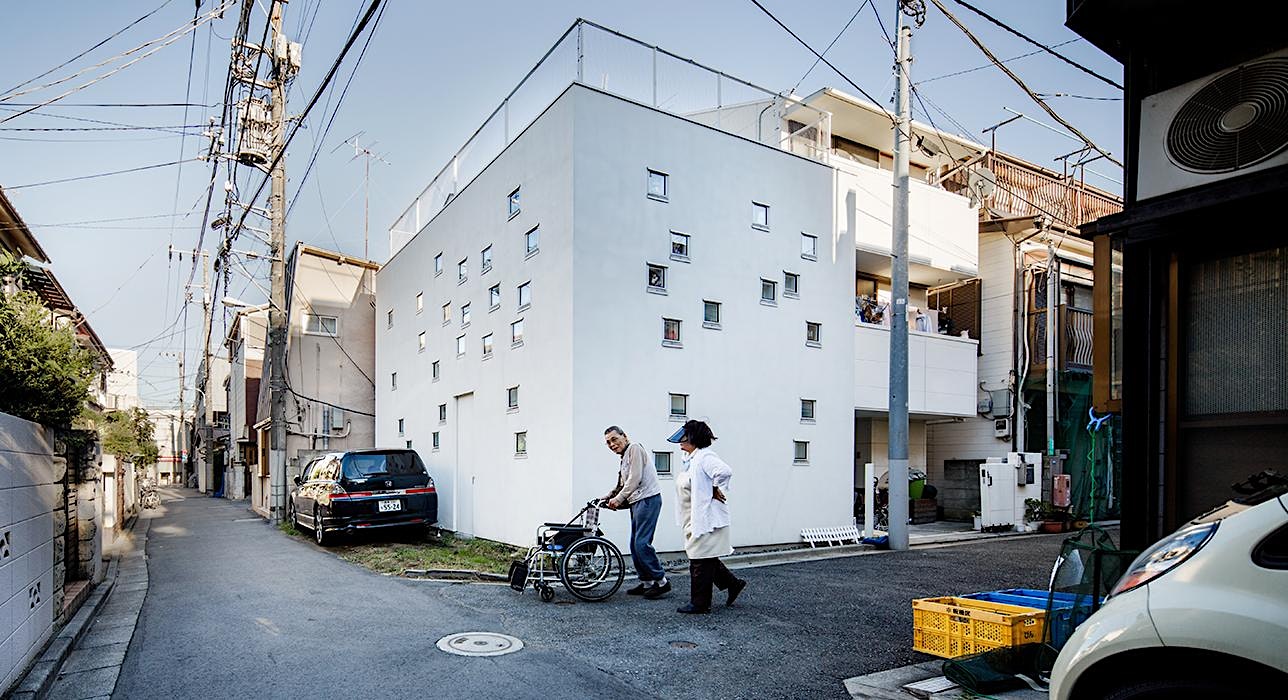 Contemporary Japanese Home Architecture EDDI'S HOUSE: Industrialized